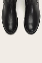 Load image into Gallery viewer, Frye Women  BLACK/WASHED ANTIQUE PULL UP