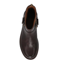 Load image into Gallery viewer, Frye and Co Women CHESNEE SHORT HARNESS DK BROWN/BANDIT