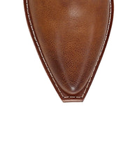Load image into Gallery viewer, FRYE AND CO WOMEN IRLENE SHORT DECO STITCH CARAMEL