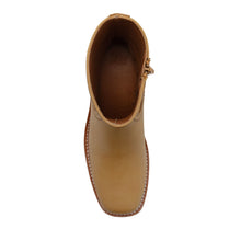 Load image into Gallery viewer, FRYE AND CO WOMEN MIRANDA LOW ZIP BANANA